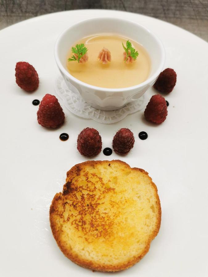 Parkhotel Flora Am 슈룩흐제 외부 사진