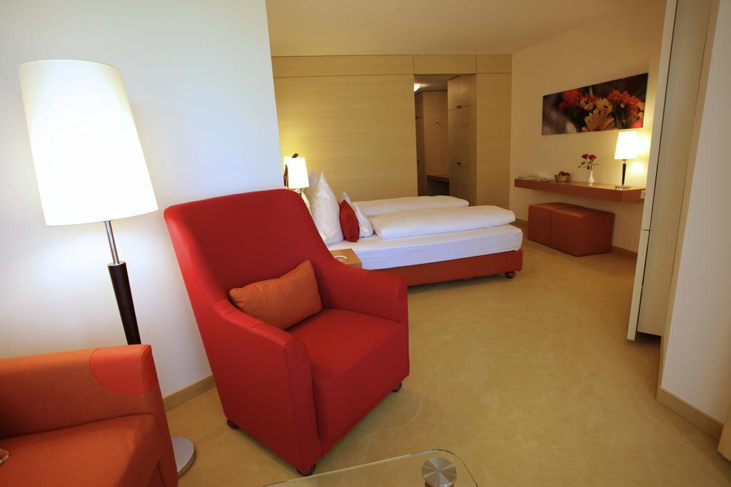 Parkhotel Flora Am 슈룩흐제 외부 사진